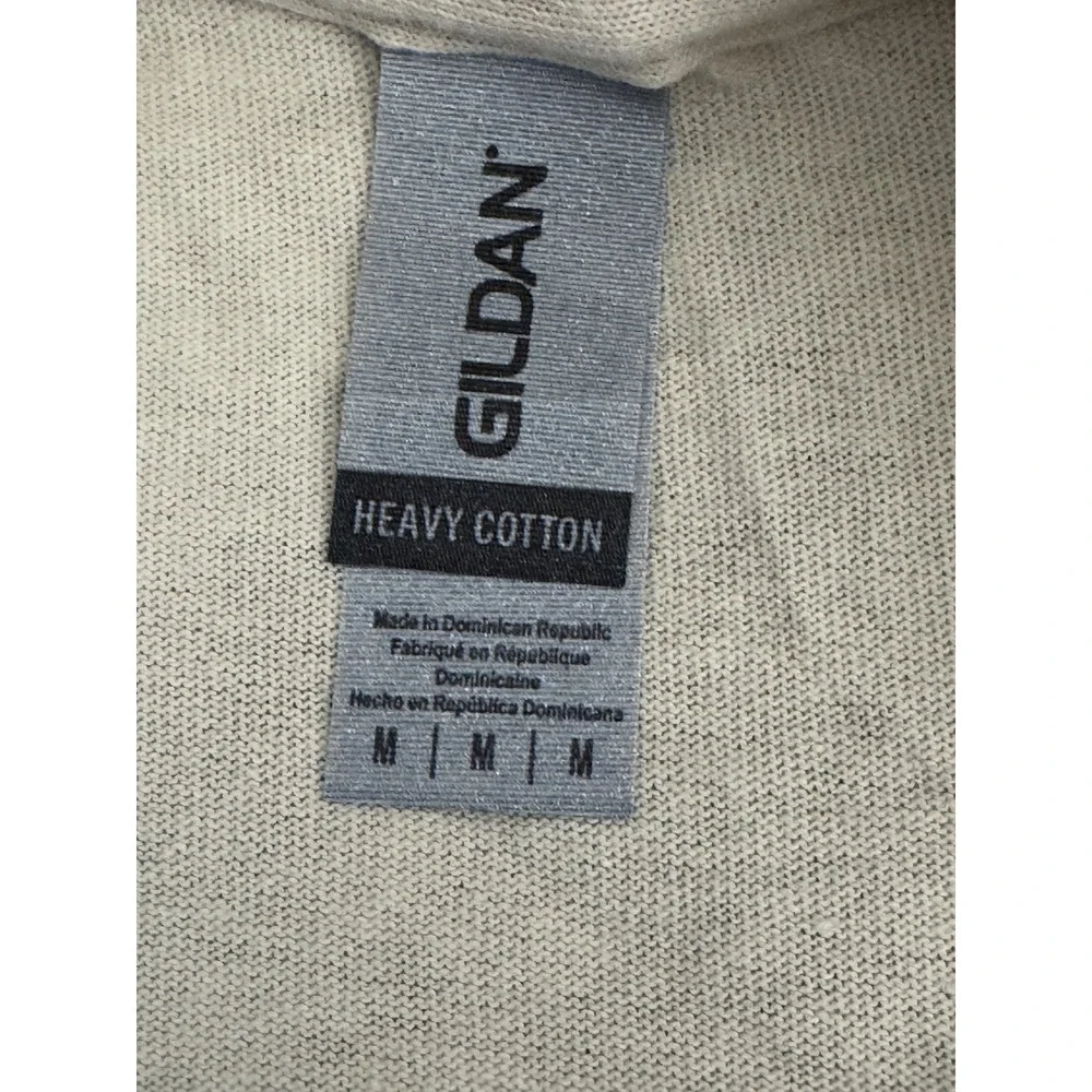Gildan Shirt Mens Medium Beige Skull Rose Embroidered Heavy Cotton Graphic Tee